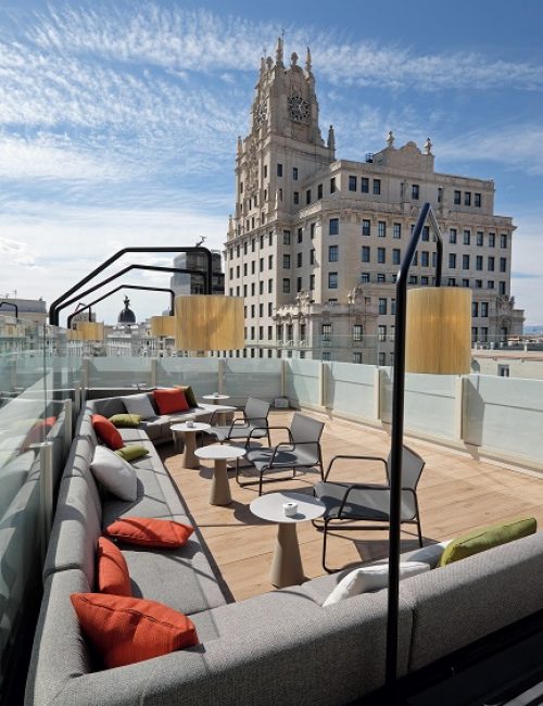 Picalagartos Sky Bar