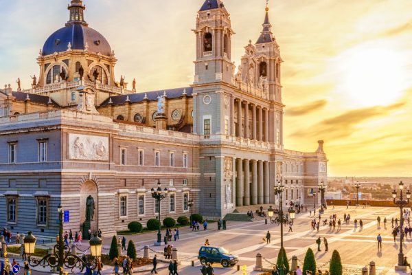 ¿Dónde cenar y encontrar el mejor ambiente de Madrid durante los días de FITUR?