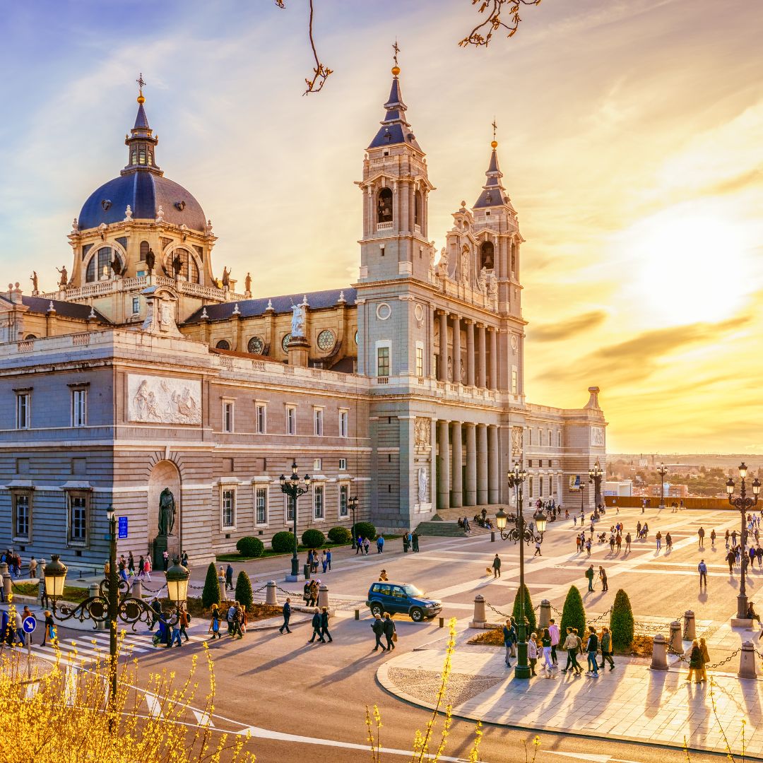 ¿Dónde cenar y encontrar el mejor ambiente de Madrid durante los días de FITUR? - Saborea Madrid