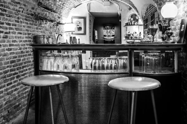 1862 DRY BAR