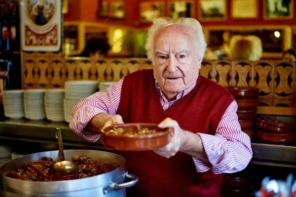 CASA AMADEO LOS CARACOLES CASA AMADEO LOS CARACOLES