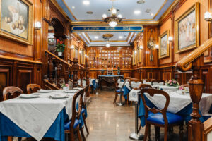 Restaurante O'caldiño salón