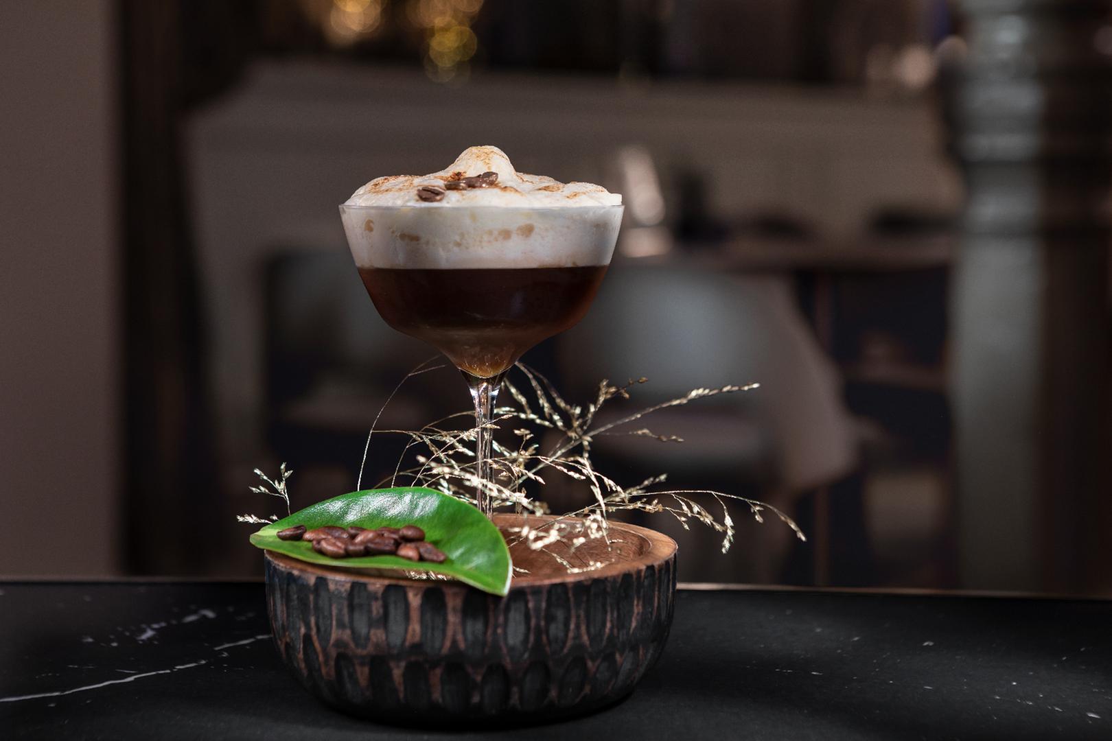 LOBBYTO COCKTAIL BAR - Saborea Madrid
