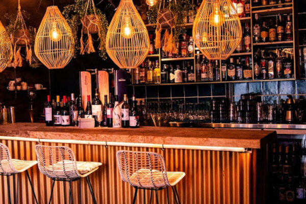 SURI GARDEN LOUNGE