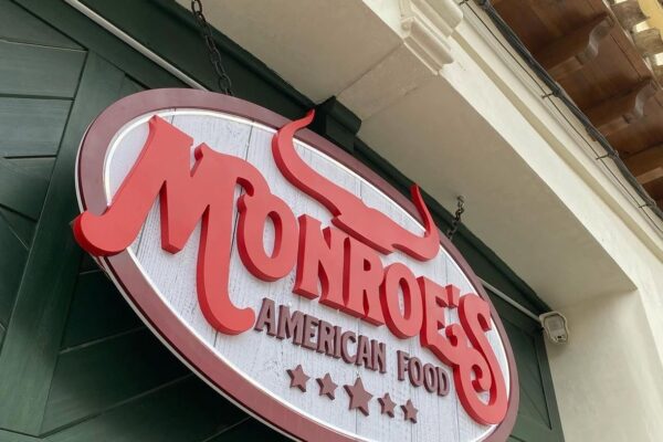 RESTAURANTE MONROES