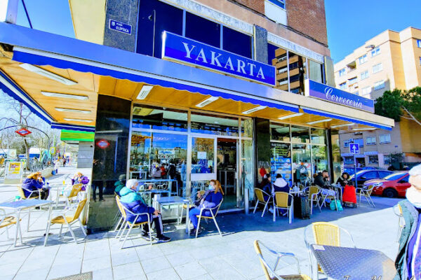BAR CAFETERÍA YAKARTA