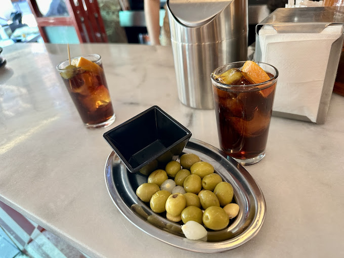 Taberna El Pasaje - Saborea Madrid