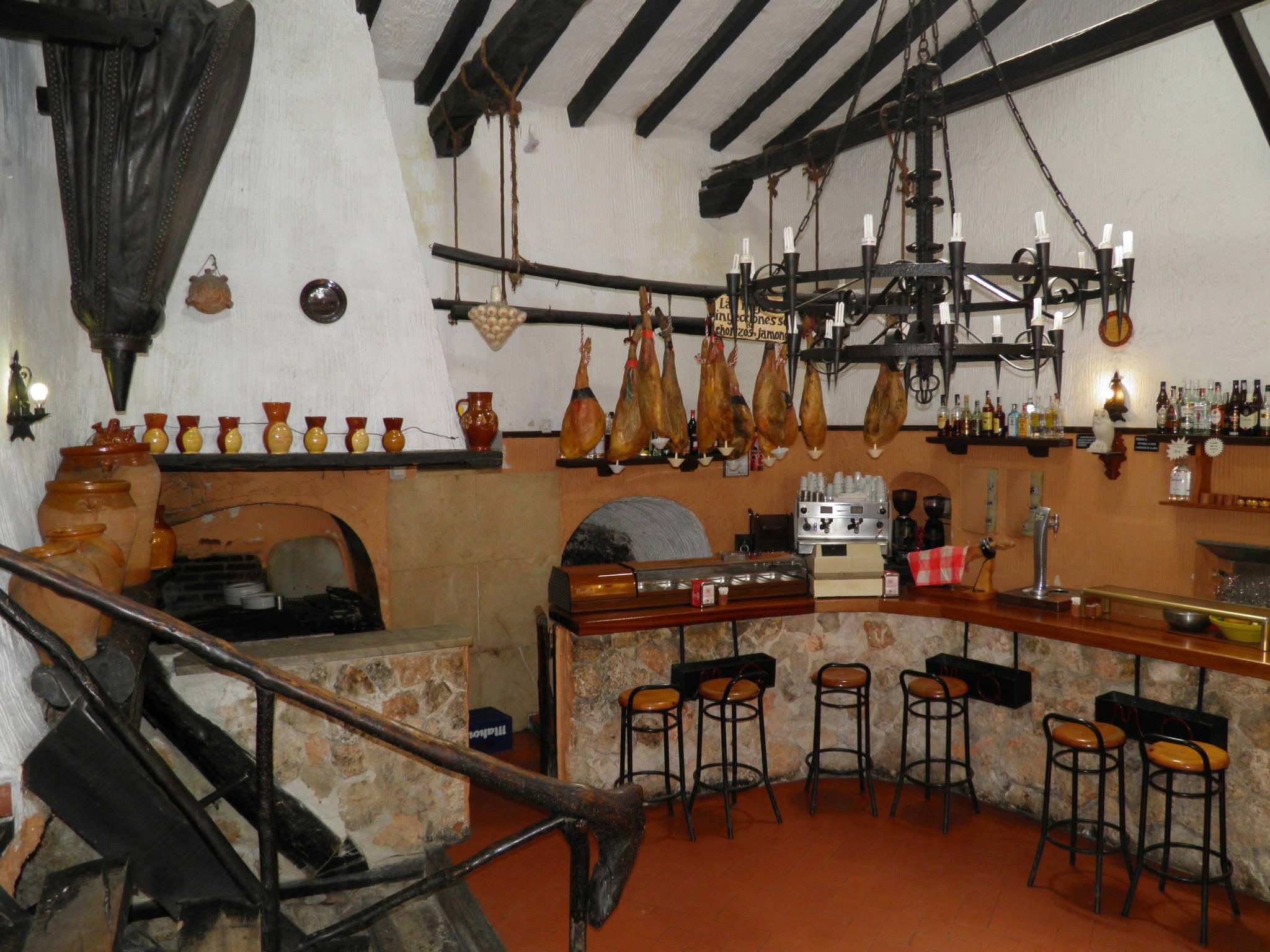 MESON QUIÑONES – CUEVAS DEL MURCIELAGO - Saborea Madrid