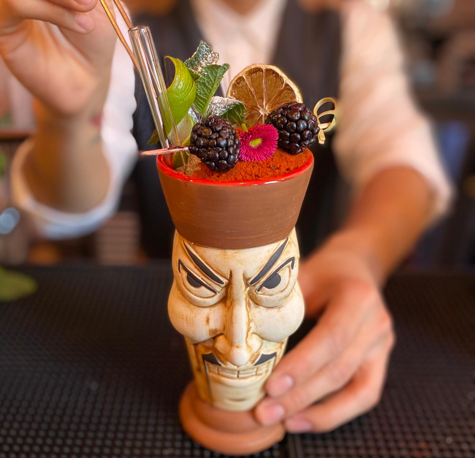 TARANTELLA GIN & COCKTAIL ROOM - Saborea Madrid