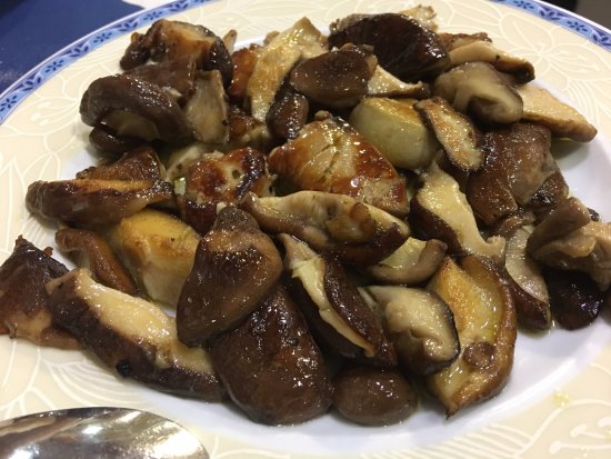 setas de roble con foie El cisne azul Madrid
