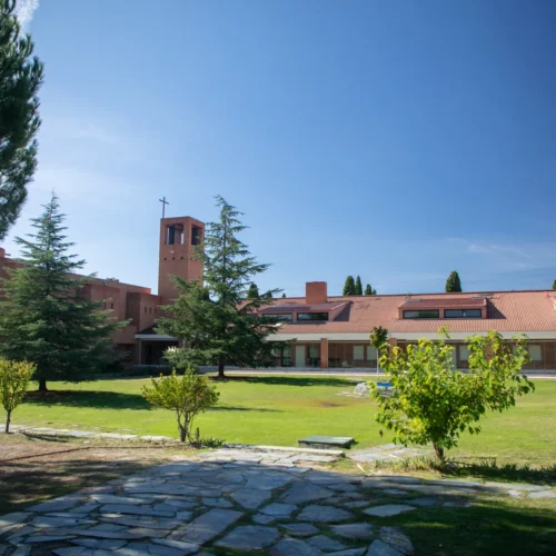 CAFETERÍA LA CASA DE RETIROS CRISTO REY