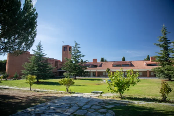 CAFETERÍA LA CASA DE RETIROS CRISTO REY